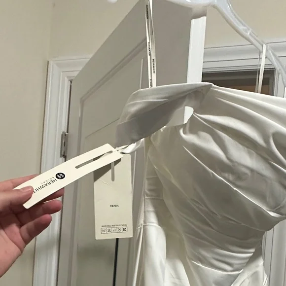 White Shoulder Strap Wedding Dress (BRAND NEW tags still on) - Picture 3 of 3